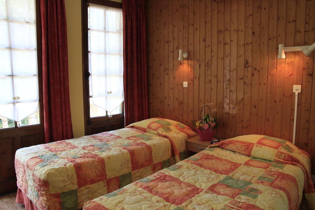 Hotel De La Grotte Εξ Λε Μπαν Εξωτερικό φωτογραφία